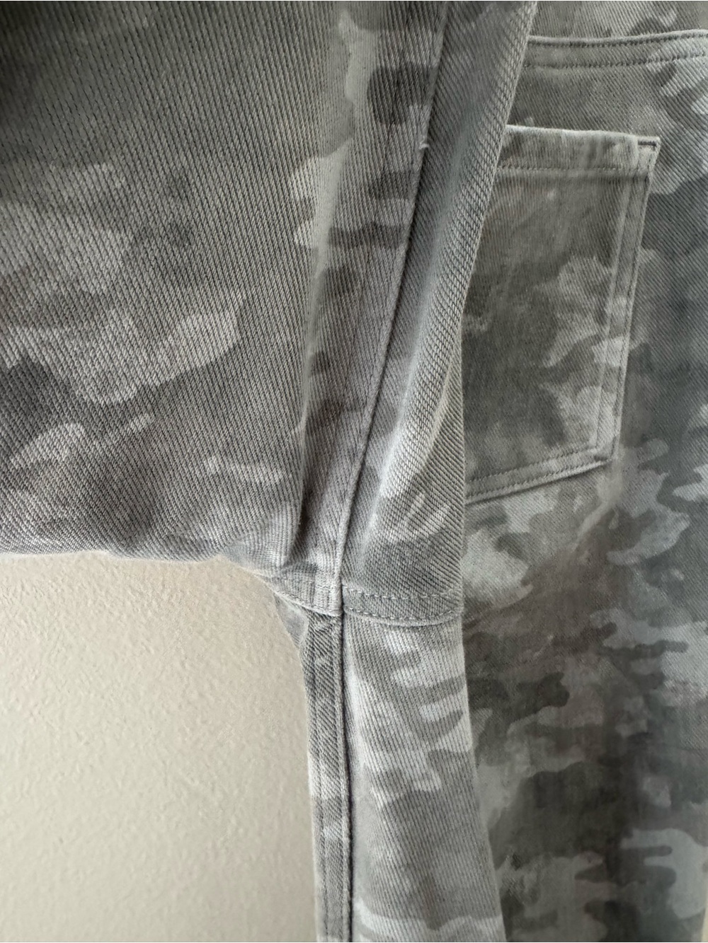 SPANX Jean-ish Leggings Gray Camo • Size M Soft Cotton Blend - Picture 7 of 10